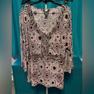 Studio 1940 geometric circle Patterned top in Black, White, and Pink size 30/32